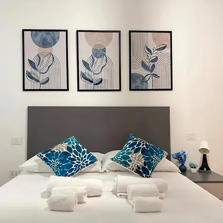 Luxury Porta Nuova Two-bedroom In Appartamento