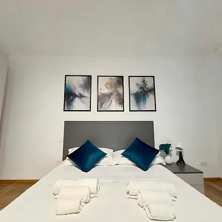 Luxury Porta Nuova Two-bedroom In *
