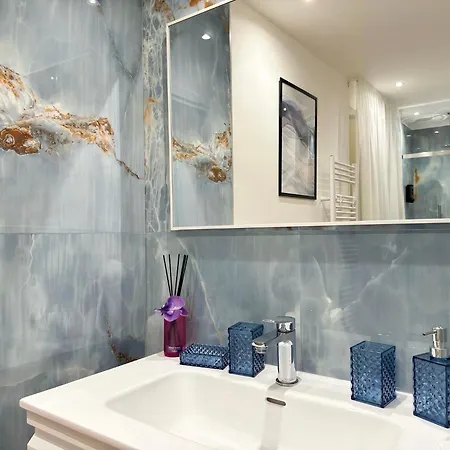 דירה Luxury Porta Nuova Two-bedroom In טורינו