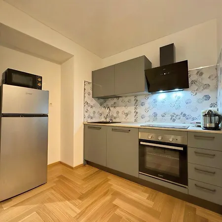 Luxury Porta Nuova Two-bedroom In *