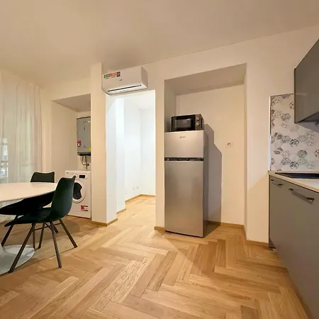 Luxury Porta Nuova Two-bedroom In *