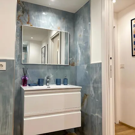 דירה Luxury Porta Nuova Two-bedroom In