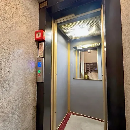 דירה Luxury Porta Nuova Two-bedroom In